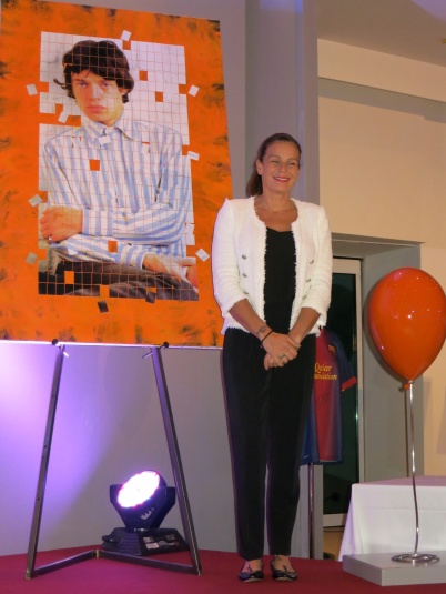 Princess Stephanie with Mick Jagger portrait by Fabian Edelstam and The Baloon sculpture by Geraldine Morin