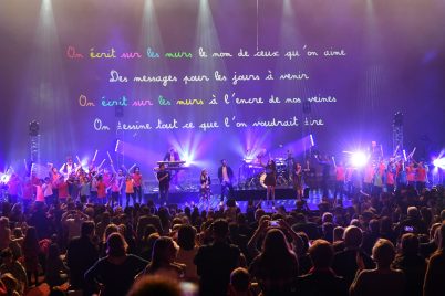 Kids United and students of Cours Saint Maur in the grand finale singing We write on the walls© Manuel Vitali : Direction de la Communication (1)
